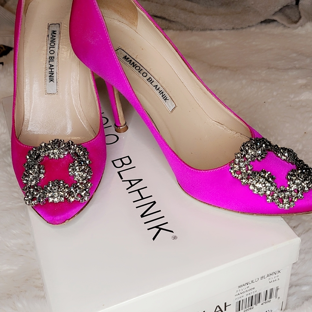 Manolo Blahnik Hangisi Pumps